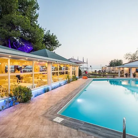 Coral Blue Hotel 3*