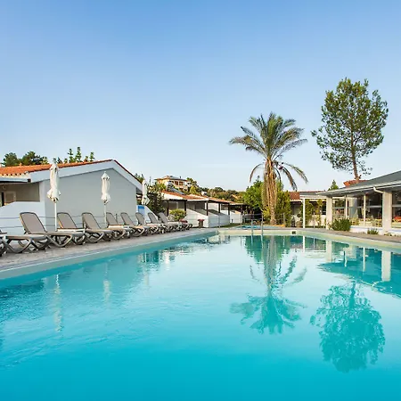 Coral Blue Hotel 3*
