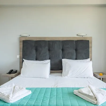 Coral Blue Hotel 3*