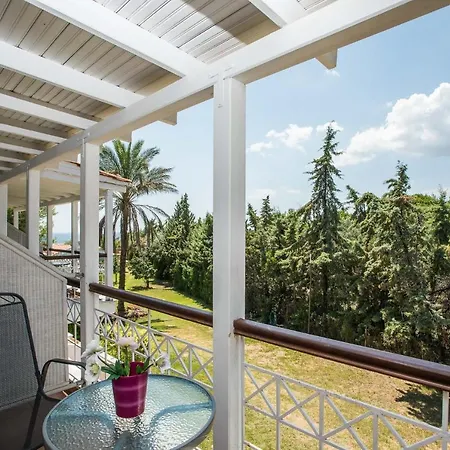 Coral Blue Hotel 3*