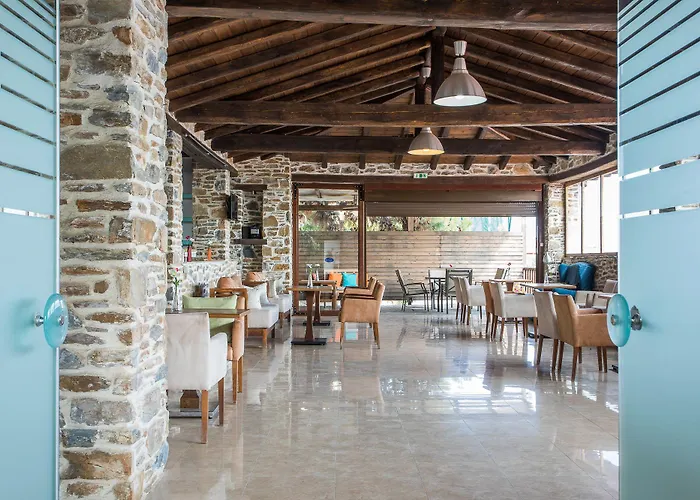 Coral Blue Отель Геракини