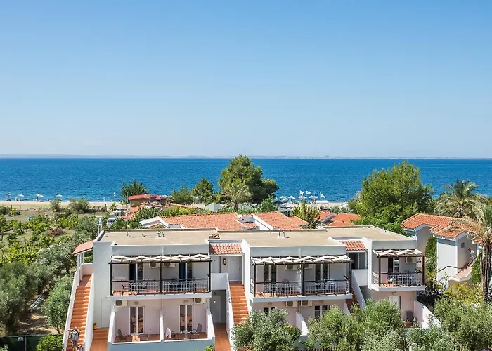 Coral Blue Отель Геракини